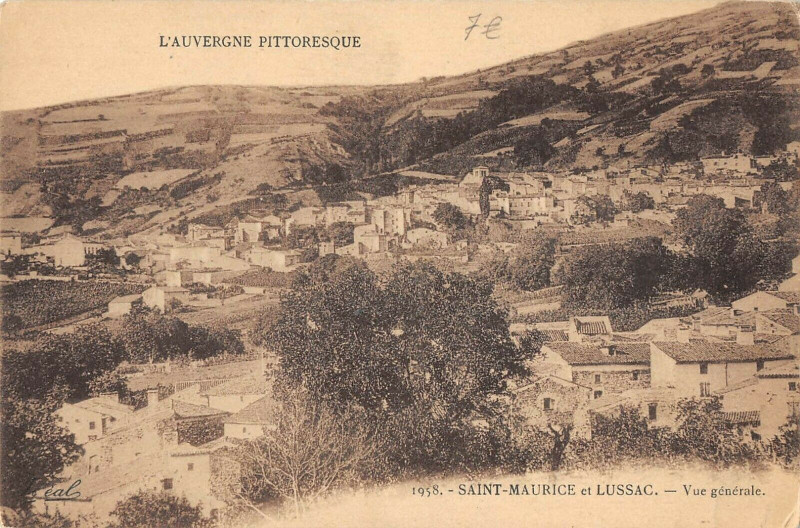 Carte postale ancienne Saint Maurice Et Lussac Vue Generale à Saint-Maurice