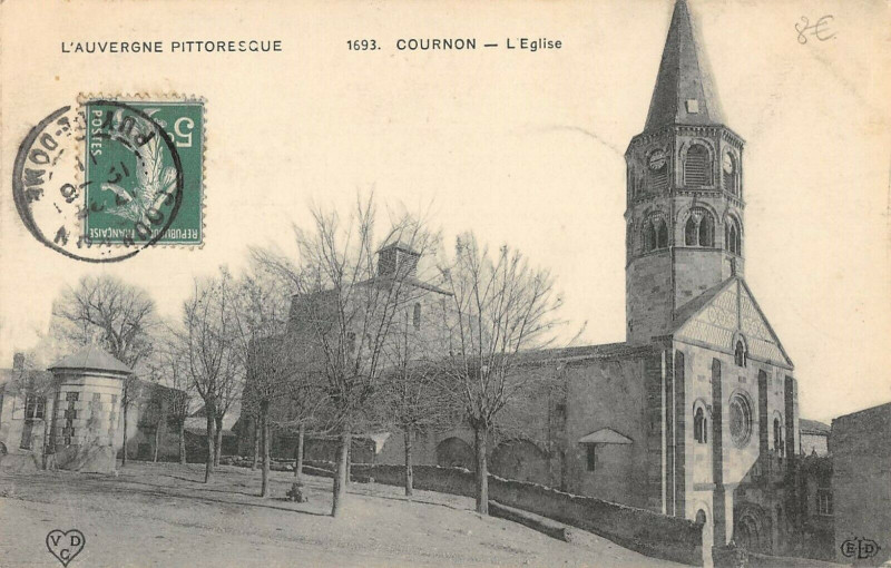 Carte postale ancienne Cournon L'Eglise
