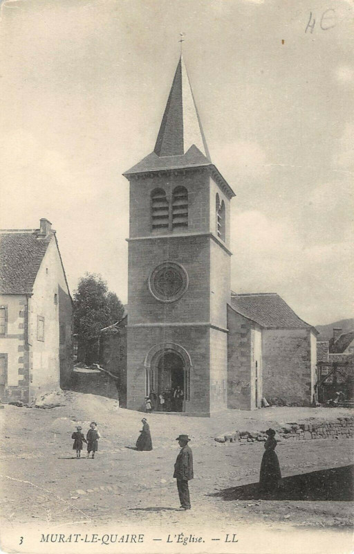 Carte postale ancienne Murat Le Quaire Eglise à Murat-le-Quaire