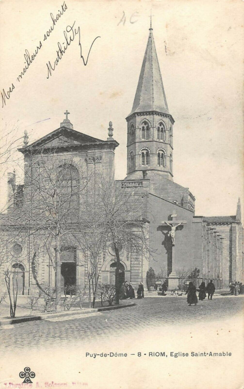 Carte postale ancienne Riom Eglise Saint Amable à Riom