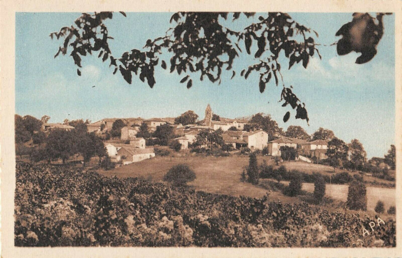 Carte postale ancienne Itzac Vue Generale à Itzac