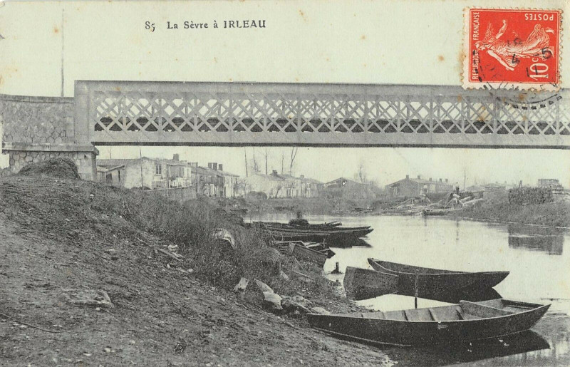 Carte postale ancienne La Sevre A Irleau