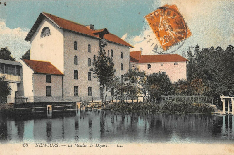 Carte postale ancienne Nemours Le Moulin De Doyers à Nemours