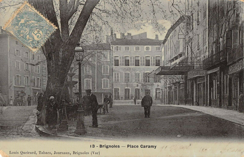 Carte postale ancienne Brignoles Place Caramy (cpa émail à Brignoles