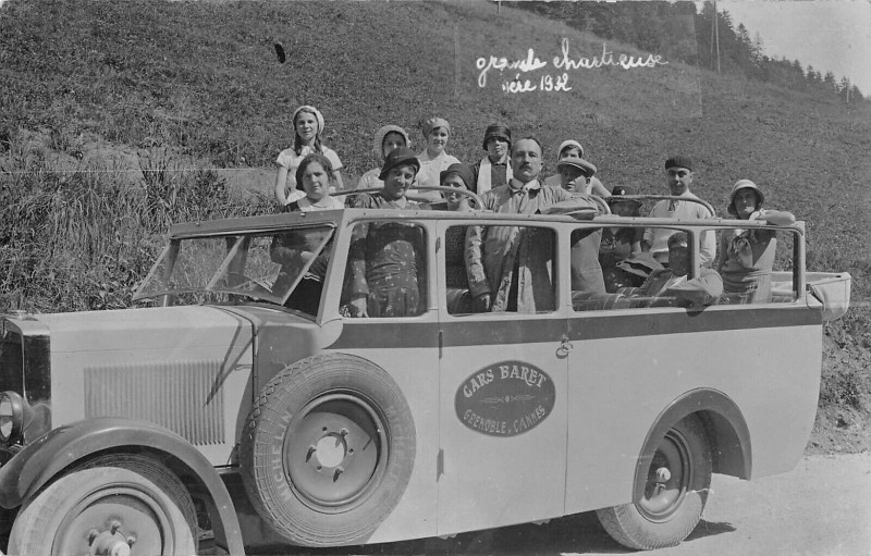 Carte postale ancienne 39 Carte Photo De L'Autobus Cars Baret Grenoble Cannes Grande Chartreuse à Grenoble