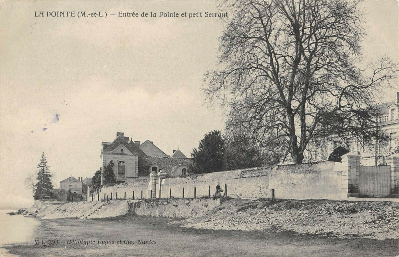 Carte postale ancienne La Pointe Entree De La Pointe Et Petit Serrant