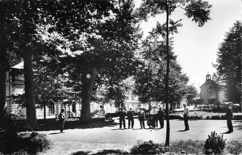 Carte postale ancienne Ussat Les Bains Le Parc à Ussat