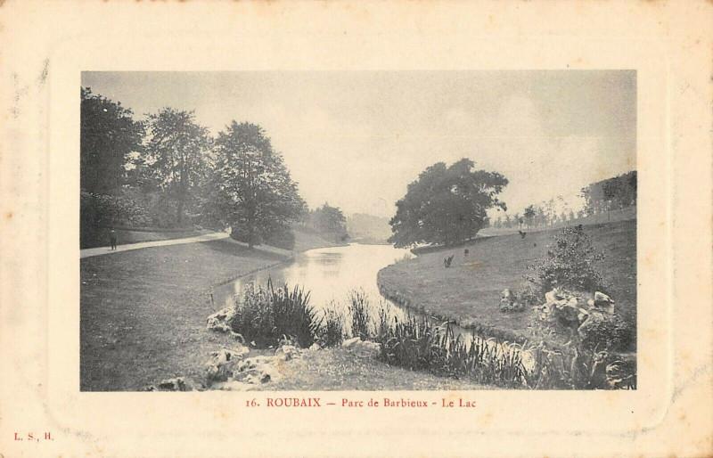 Carte postale ancienne Roubaix Parc De Barbieux Le Lac à Roubaix