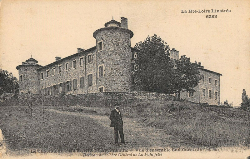 Carte postale ancienne Chateau De Chavanac Lafayette Vue Sud Ouest