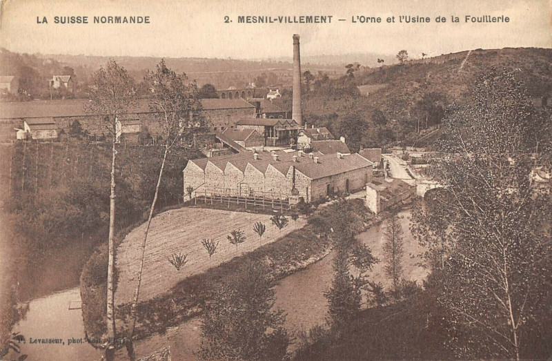Carte postale ancienne Mesnil Villement L'Orne Et Usine De La Fouillerie