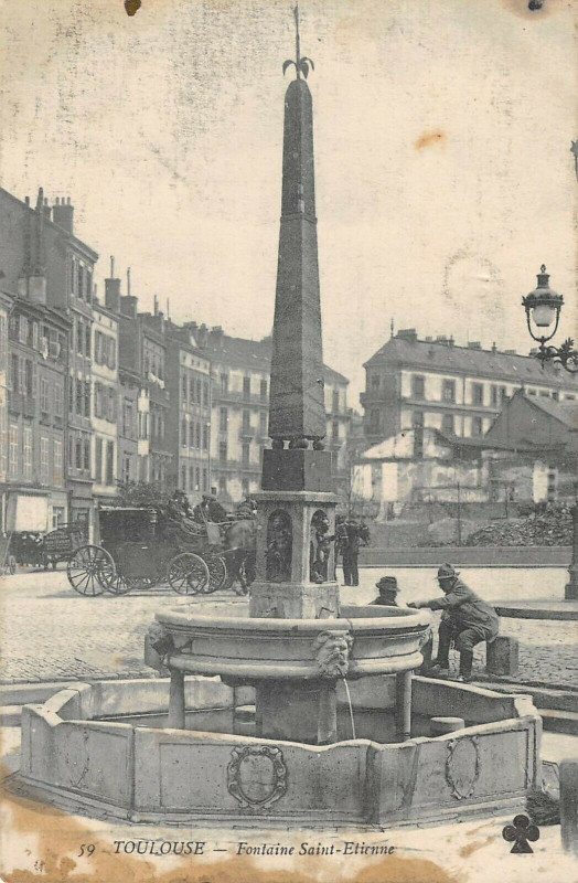 Carte postale ancienne Toulouse Fontaine Saint Etienne à Toulouse