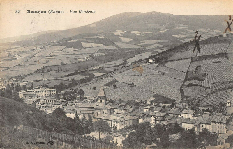 Carte postale ancienne Beaujeu Vue Generale à Beaujeu