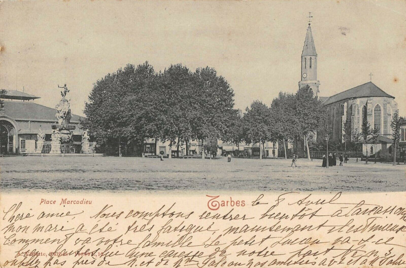Carte postale ancienne Tarbes Place Marcadieu à Tarbes