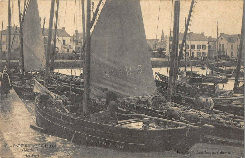 Carte postale ancienne Saint Pierre Quiberon Le Port à Quiberon