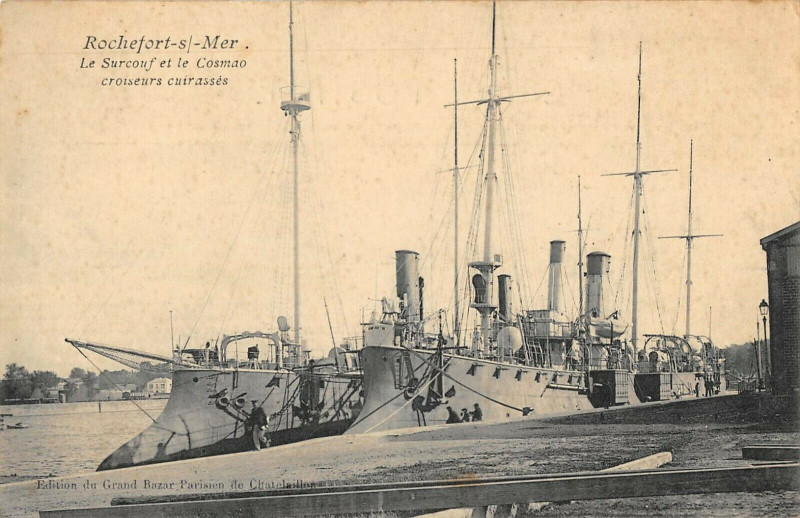 Carte postale ancienne Rochefort Sur Mer Le Surcouf Et Cosmao Croiseurs Cuirasses à Rochefort