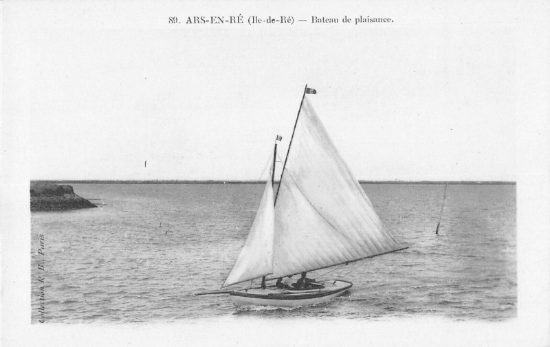 Carte postale ancienne Ars En Re Ile De Re Bateau De Plaisance