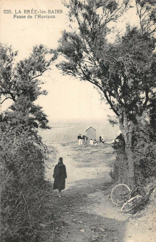 Carte postale ancienne La Bree Les Bains Passe De L'Horizon