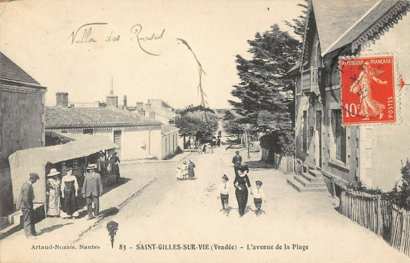 Carte postale ancienne Saint Gilles Sur Vie L'Avenue De La Plage