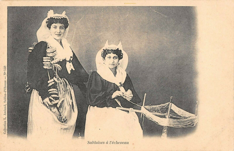 Carte postale ancienne Sablaises A L'Echeveau