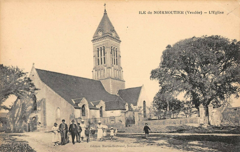 Carte postale ancienne Ile De Noirmoutier Eglise