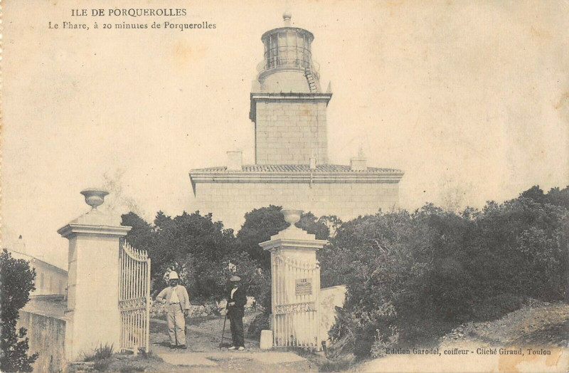 Carte postale ancienne Ile De Porquerolles Le Phare