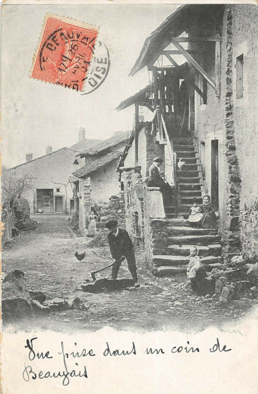 Carte postale ancienne Vue Prise Dans Un Coin De Beauvais à Beauvais