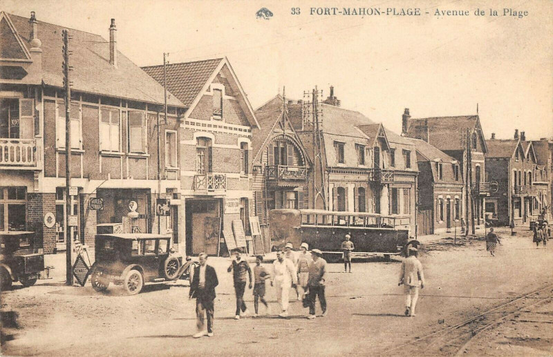 Carte postale ancienne Fort Mahon Plage Avenue De La Plage à Fort-Mahon-Plage