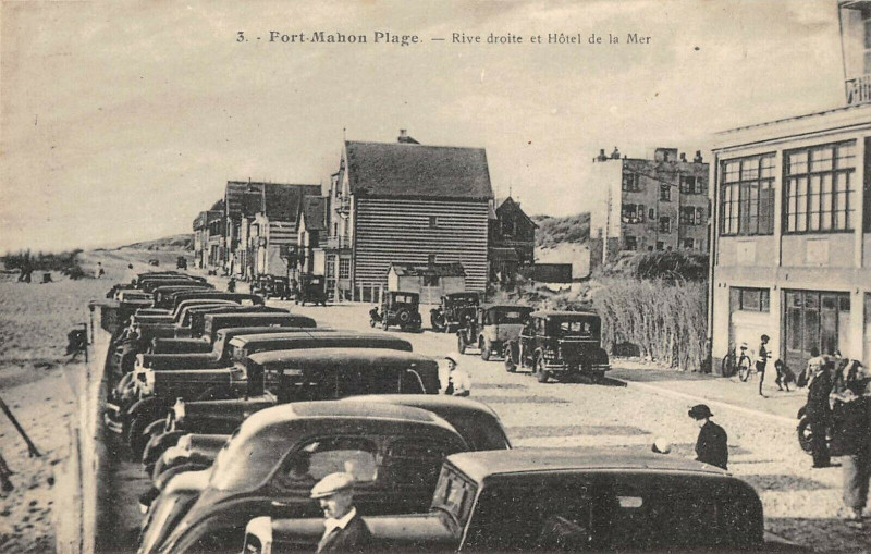 Carte postale ancienne Fort Mahon Plage Rive Droite Et Hotel De La Mer (cliché pas courant à Fort-Mahon-Plage
