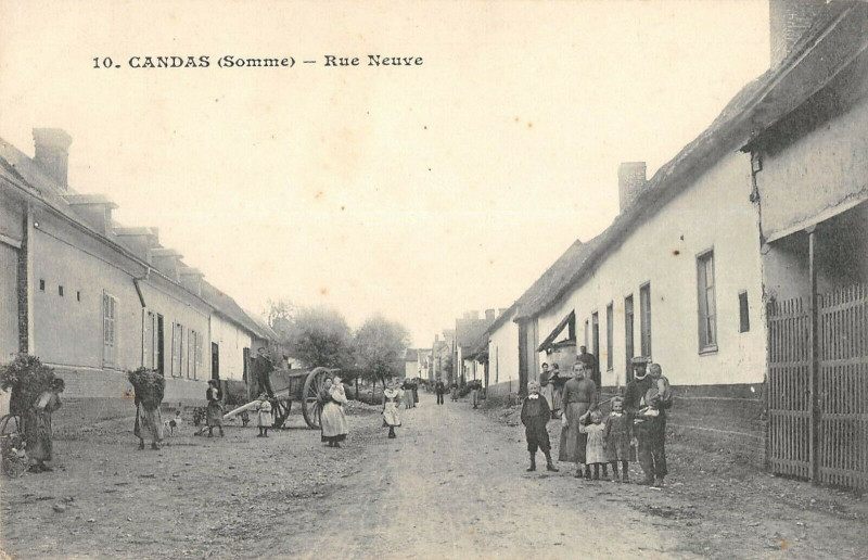 Carte postale ancienne Candas Rue Neuve à Candas