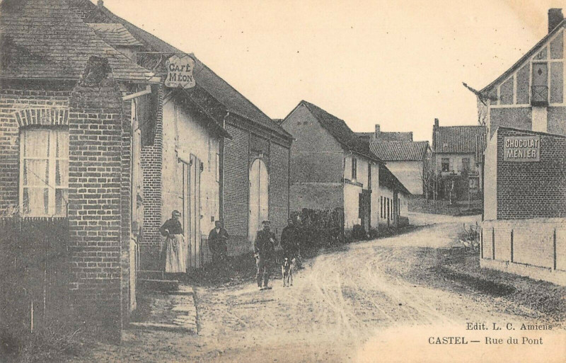 Carte postale ancienne Castel Rue Du Pont à Rue