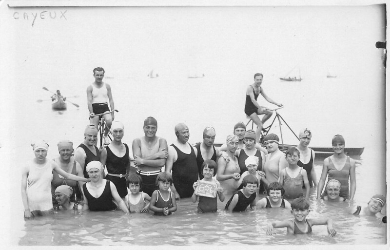 Carte postale ancienne Cayeux Sur Mer Carte Photo Baigneurs à Cayeux-sur-Mer