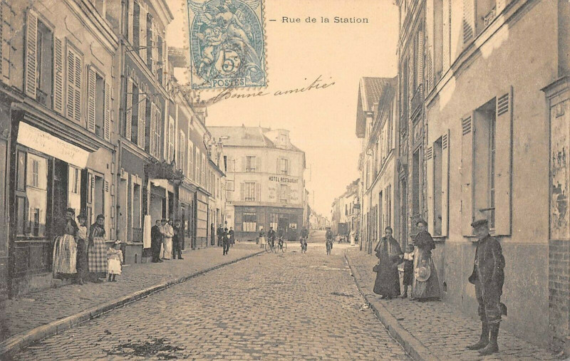 Carte postale ancienne Ermont Rue De La Station à Ermont