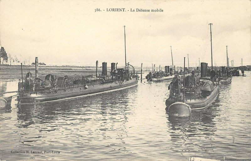 Carte postale ancienne Lorient Defense Mobile à Lorient