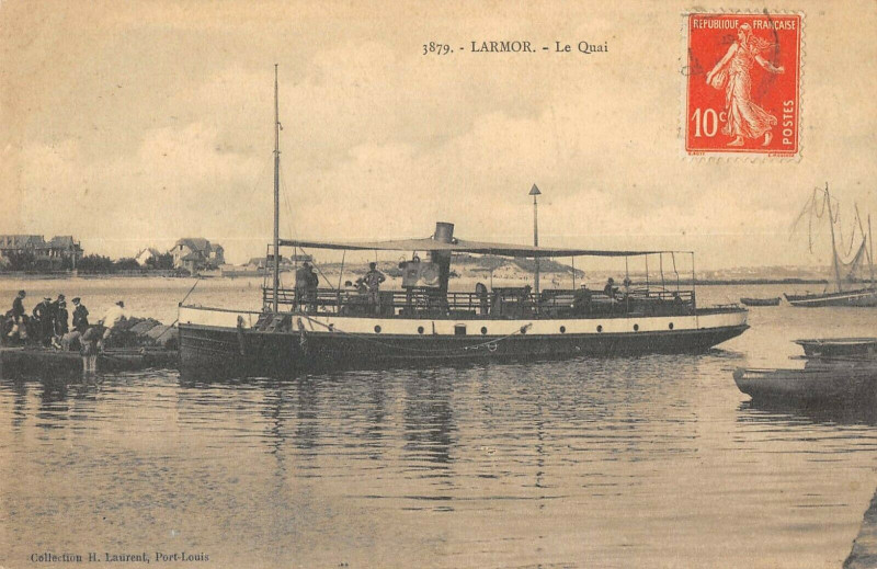 Carte postale ancienne Larmor Le Quai