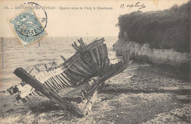 Carte postale ancienne Env.de Royan Epave Sous Le Fort A Meschers à Royan