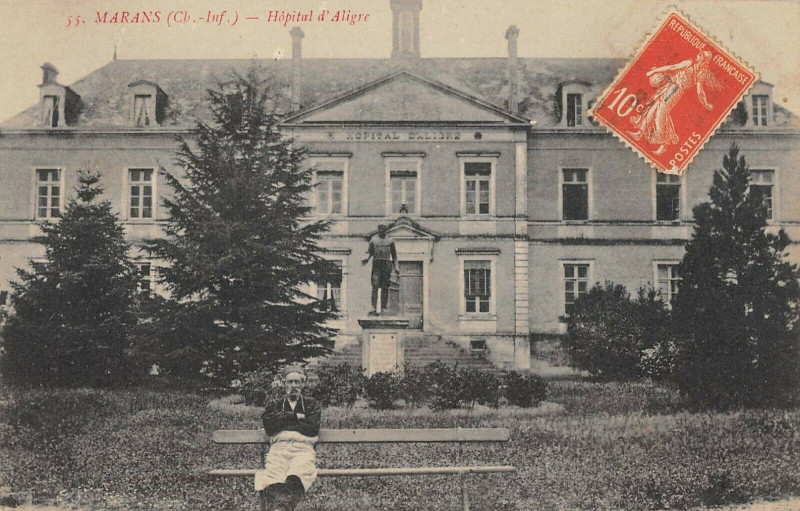 Carte postale ancienne Marans Hopital D'Aligre à Marans
