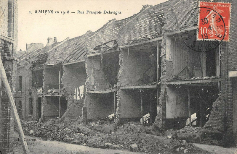 Carte postale ancienne Amiens En 1918 Rue Francois Delavigne à Amiens