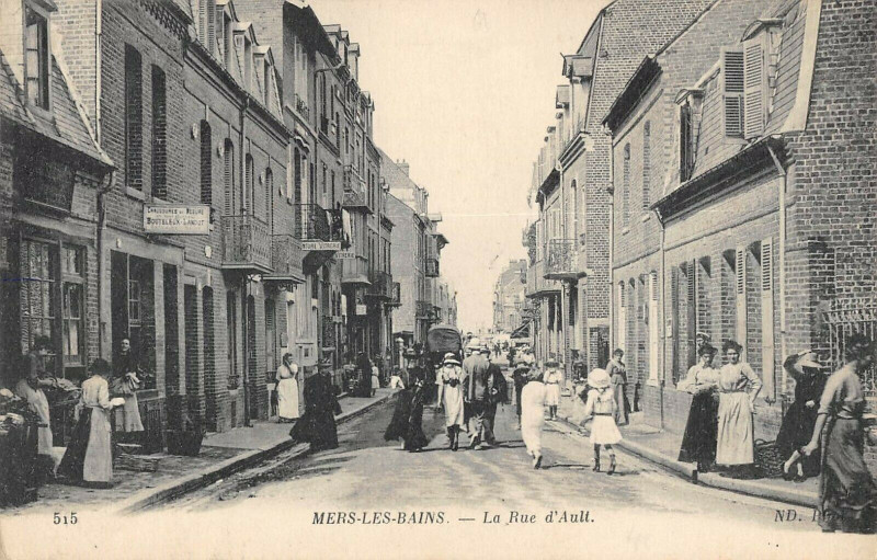 Carte postale ancienne Mers Les Bains La Rue D'Ault à Rue