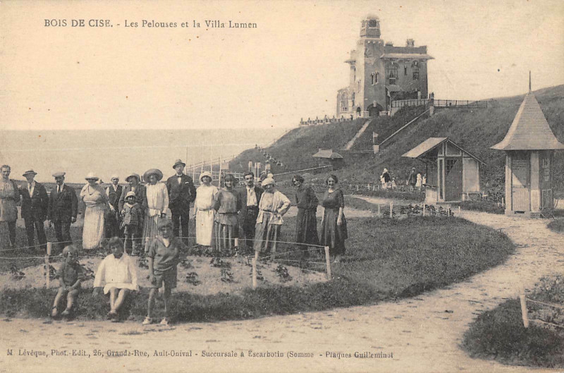 Carte postale ancienne Bois De Cise Les Pelouses Et Villa Lumen