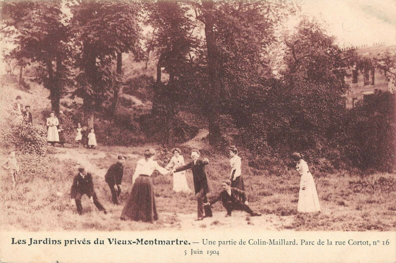 Carte postale ancienne Les Jardins Privés du Vieux-Montmartre - Une partie de Colin Maillard - Parc de la rue Cortot à Paris 18e