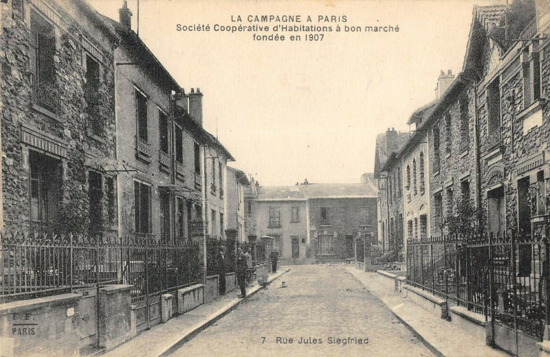 Carte postale ancienne Rue Jules Siegfried à Paris 20e