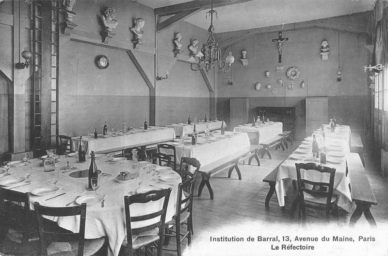 Carte postale ancienne Institution de Barral - Avenue du Maine - Le Réfectoire à Paris 15e