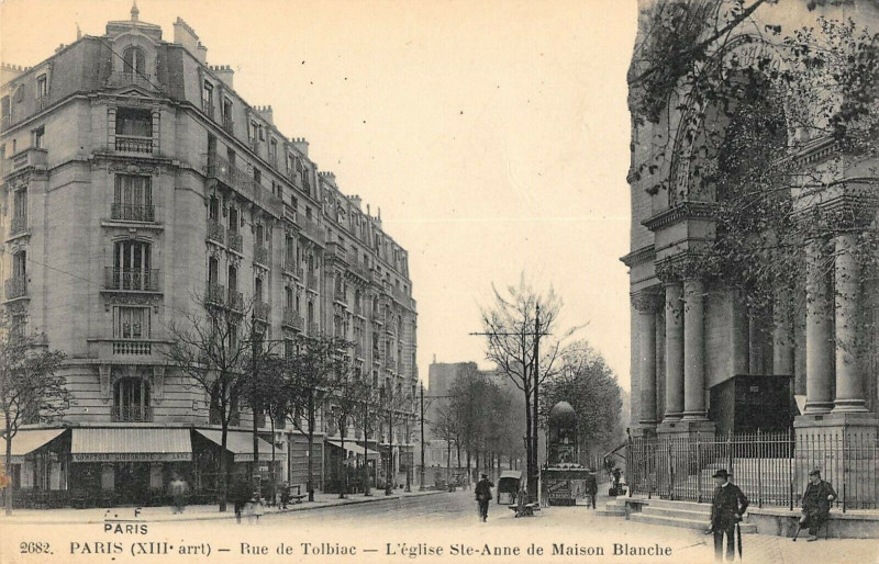 Carte postale ancienne Rue de Tolbiac - L'église Sainte-Anne de Maison Blanche à Paris 13e