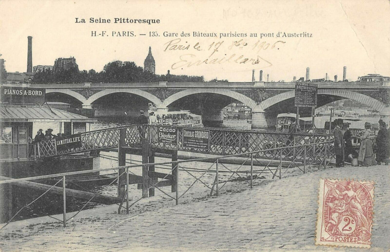 Carte postale ancienne Paris XIIIe Gare Des Bateaux Parisiens Au Pont D'Austerlitz à Paris 13e