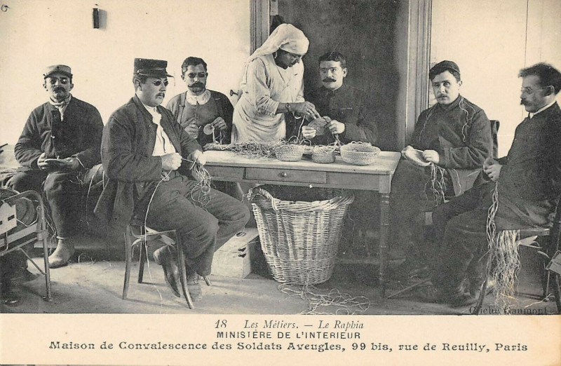 Carte postale ancienne Paris XIIe Ministere Interieur Maison Soldats Aveugles Rue De Reuilly à Paris 12e