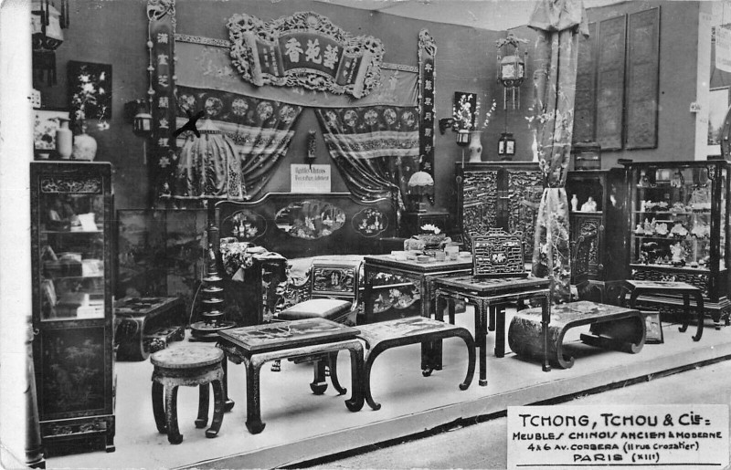 Carte postale ancienne Paris XIIe Carte Photo Magasin Tchong Tchou Meubles Chinois Av Corbera à Paris 12e