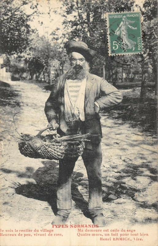 Carte postale ancienne Types Normands Je Suis Le Rentier Du Village