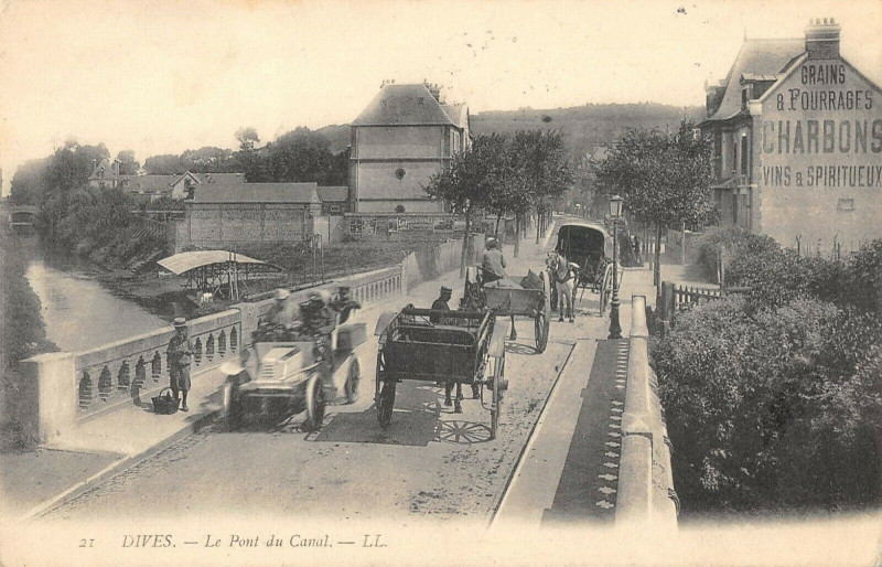Carte postale ancienne Dives Le Pont Du Canal
