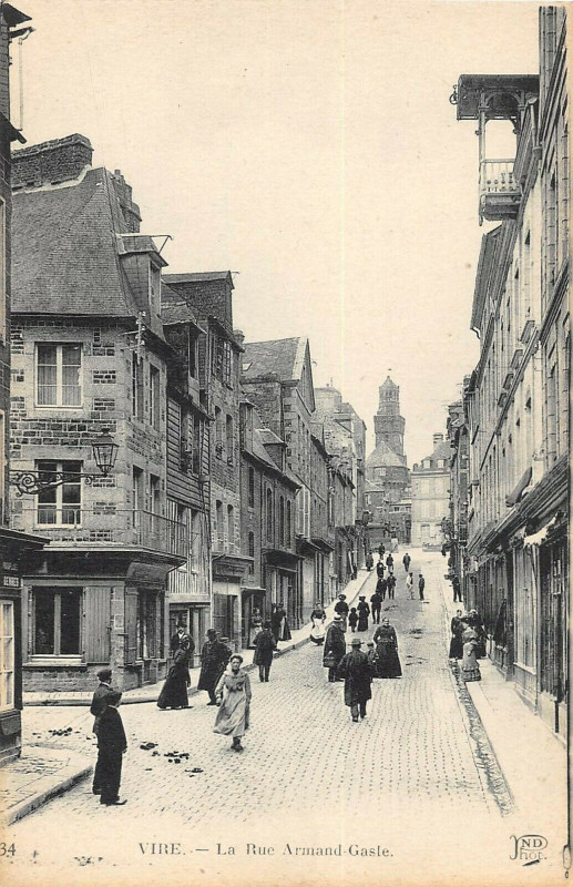 Carte postale ancienne Vire Rue Armand Gasle