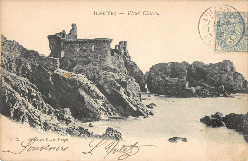 Carte postale ancienne Ile D'Yeu Vieux Chateau